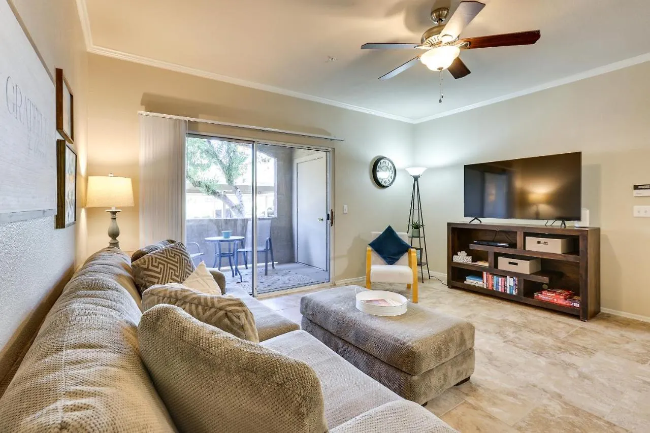 Central Phoenix Condo - Walk To Papago Park! United States