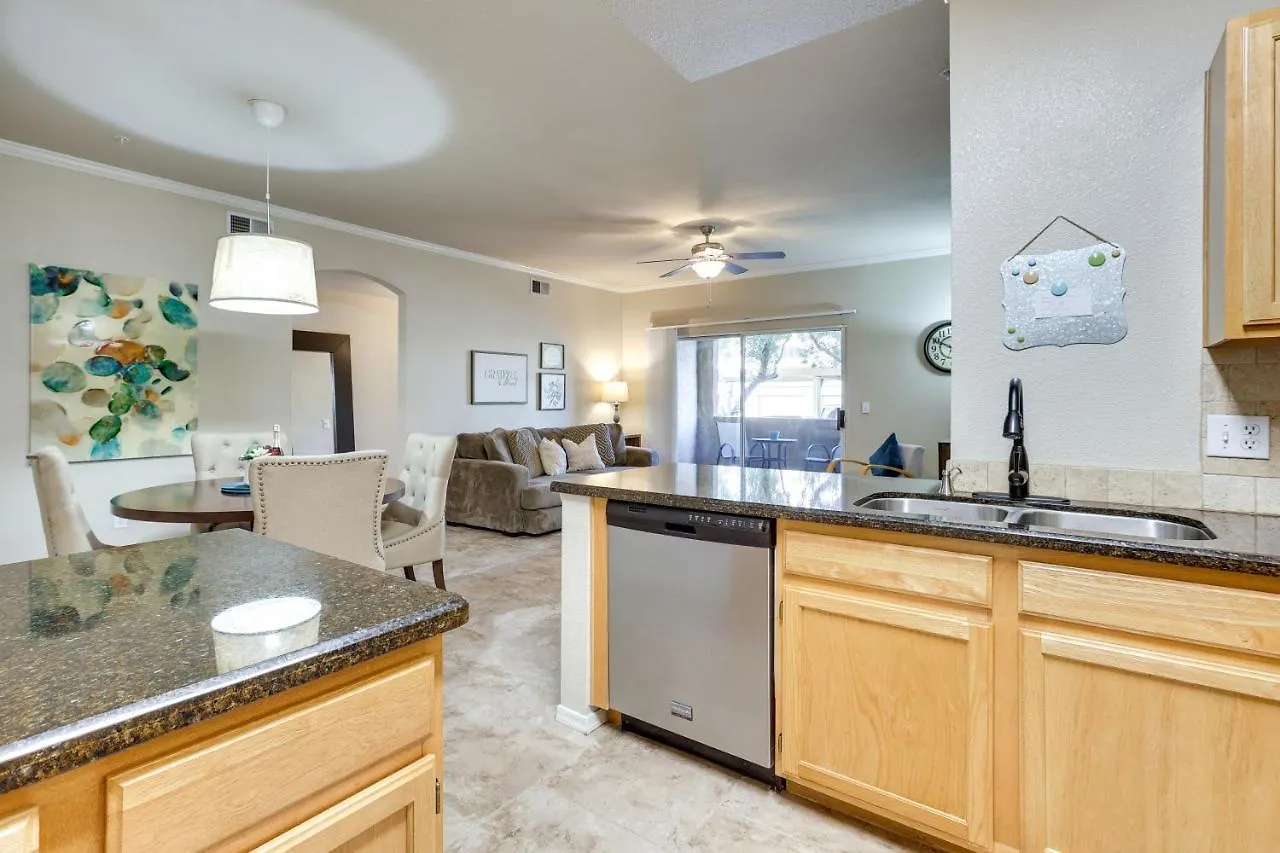 Central Phoenix Condo - Walk To Papago Park! 0*,  United States