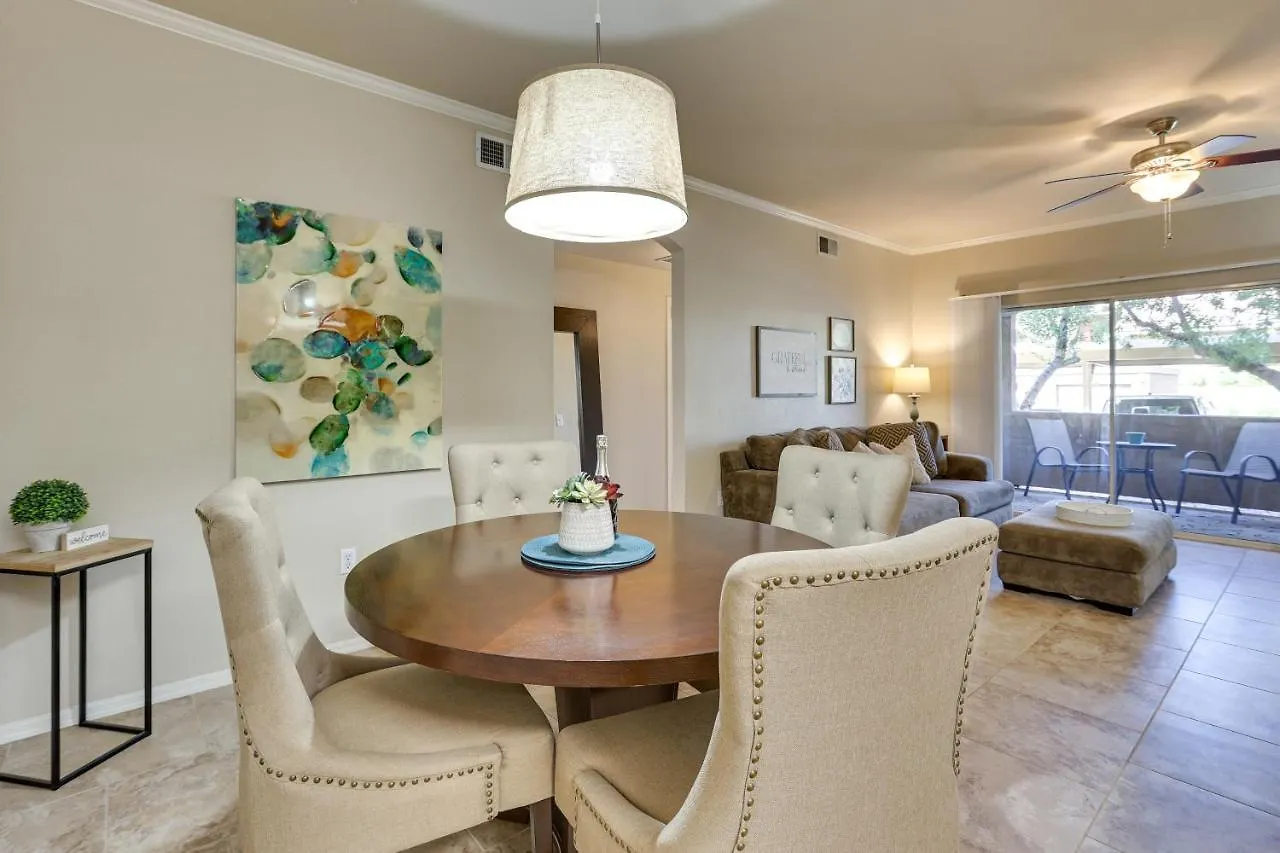 Central Phoenix Condo - Walk To Papago Park! 0*,