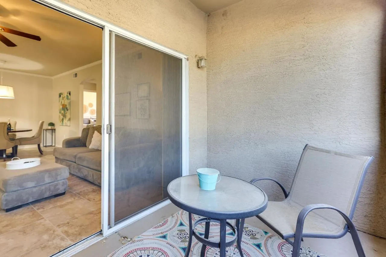 Central Phoenix Condo - Walk To Papago Park! Apartment